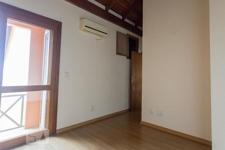 Casa de condomínio à venda com 198m², 3 quartos e 2 vagas Casa de condomínio à venda com 198m², 3 quartos e 2 vagasSuíte