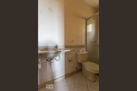 Casa de condomínio à venda com 198m², 3 quartos e 2 vagas Casa de condomínio à venda com 198m², 3 quartos e 2 vagasBanheiro