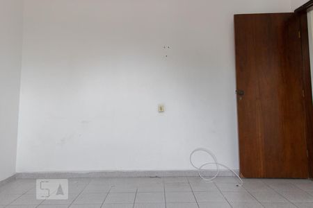 Casa à venda com 163m², 3 quartos e 2 vagasQuarto 2