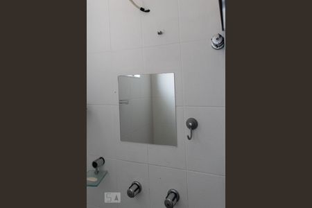 Casa à venda com 163m², 3 quartos e 2 vagasBanheiro