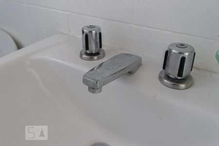 Casa à venda com 163m², 3 quartos e 2 vagasBanheiro