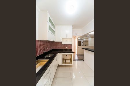 Apartamento para alugar com 62m², 2 quartos e 2 vagas Apartamento para alugar com 62m², 2 quartos e 2 vagasCozinha