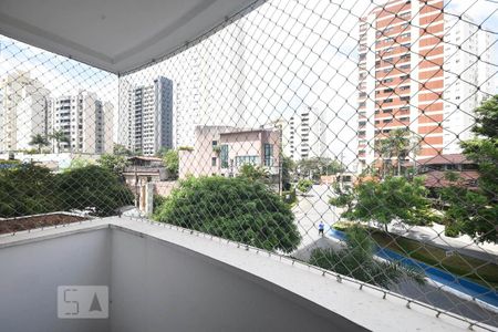 Apartamento à venda com 90m², 3 quartos e 1 vaga Apartamento à venda com 90m², 3 quartos e 1 vagaVaranda da suíte