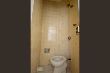 Banheiro Serviço de apartamento para alugar com 3 quartos, 97m² em Vila Buarque, São Paulo