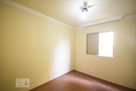 Quarto 3 de apartamento para alugar com 3 quartos, 64m² em Vila Morse, São Paulo