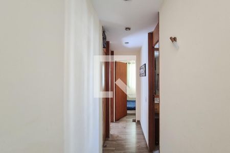 corredor de apartamento para alugar com 3 quartos, 68m² em Baeta Neves, São Bernardo do Campo