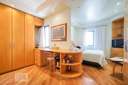 Apartamento à venda com 130m², 3 quartos e 4 vagas Apartamento à venda com 130m², 3 quartos e 4 vagassuíte casal