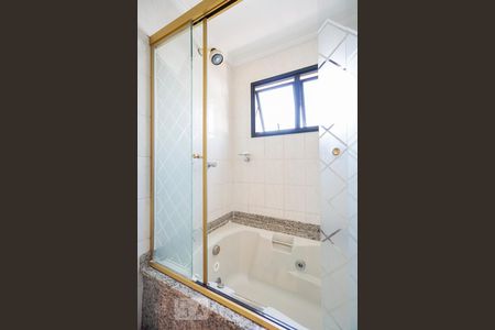 Apartamento à venda com 130m², 3 quartos e 4 vagas Apartamento à venda com 130m², 3 quartos e 4 vagasbanheiro suíte 3