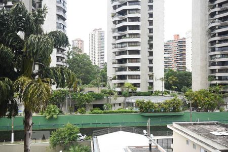 Vista de apartamento à venda com 2 quartos, 80m² em Panamby, São Paulo