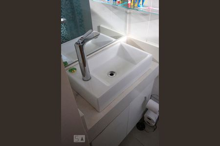 Apartamento à venda com 48m², 1 quarto e sem vagaBanheiro da Suíte