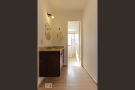 Apartamento à venda com 142m², 3 quartos e 2 vagasbanheiro corredor