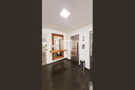 Apartamento para alugar com 66m², 1 quarto e 1 vagaHall social