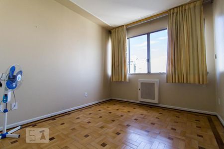 Quarto de apartamento à venda com 3 quartos, 220m² em Centro Histórico, Porto Alegre