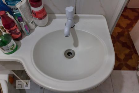 Apartamento para alugar com 78m², 2 quartos e 1 vaga Apartamento para alugar com 78m², 2 quartos e 1 vagaPia do banheiro