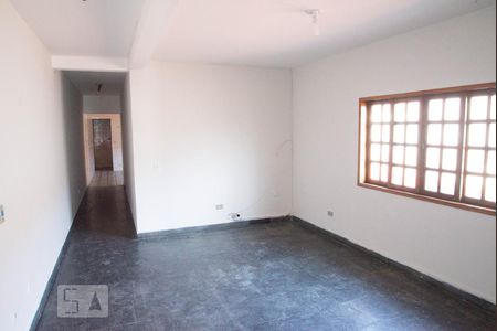 Casa para alugar com 110m², 3 quartos e 1 vagaSala