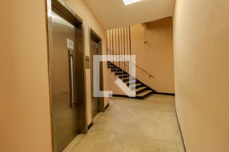 Hall de entrada de apartamento à venda com 1 quarto, 29m² em Liberdade, São Paulo