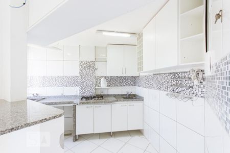 Apartamento à venda com 48m², 2 quartos e 2 vagas Apartamento à venda com 48m², 2 quartos e 2 vagasCozinha