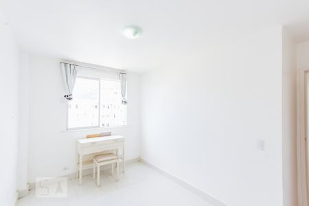 Apartamento à venda com 48m², 2 quartos e 2 vagas Apartamento à venda com 48m², 2 quartos e 2 vagasQuarto 2