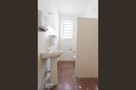 Banheiro de casa para alugar com 2 quartos, 200m² em Campos Elíseos, São Paulo