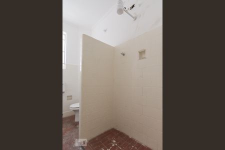 Casa para alugar com 200m², 2 quartos e 1 vaga Casa para alugar com 200m², 2 quartos e 1 vagaBanheiro