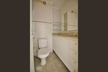 Apartamento à venda com 78m², 1 quarto e 1 vagaBanheiro da suíte
