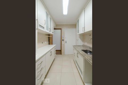 Apartamento à venda com 110m², 3 quartos e 2 vagasCozinha