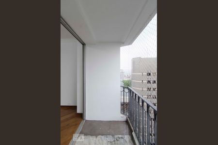Sacada de apartamento à venda com 3 quartos, 110m² em Vila Ester (zona Norte), São Paulo