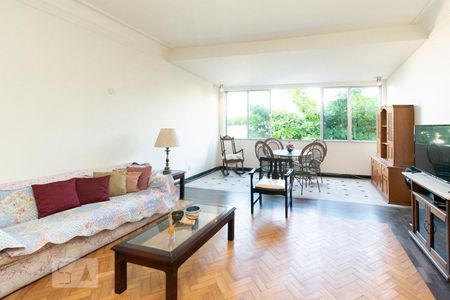 Apartamento à venda com 180m², 3 quartos e sem vaga Apartamento à venda com 180m², 3 quartos e sem vagaSala