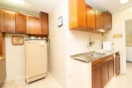 Apartamento à venda com 180m², 3 quartos e sem vaga Apartamento à venda com 180m², 3 quartos e sem vagaCozinha
