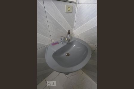 Banheiro de apartamento à venda com 1 quarto, 40m² em Sumarezinho, São Paulo