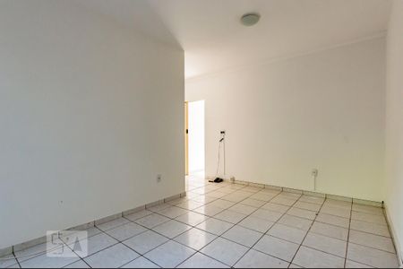Apartamento para alugar com 83m², 3 quartos e 2 vagas Apartamento para alugar com 83m², 3 quartos e 2 vagasSala
