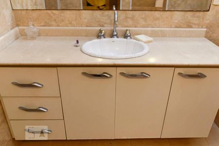 Apartamento à venda com 142m², 3 quartos e 2 vagasBanheiro/Suíte 