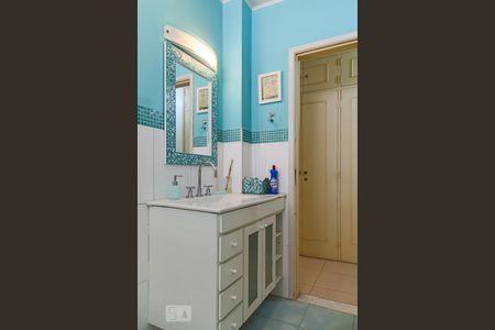 Banheiro 1 de apartamento à venda com 3 quartos, 142m² em Bela Vista, São Paulo