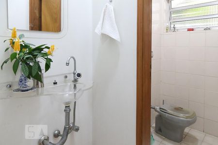 Lavabo de casa à venda com 6 quartos, 323m² em Vila Santa Terezinha (zona Norte), São Paulo
