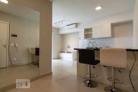 entrada de apartamento para alugar com 2 quartos, 65m² em Consolação, São Paulo