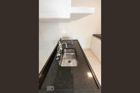 pia da cozinha de apartamento para alugar com 2 quartos, 65m² em Consolação, São Paulo