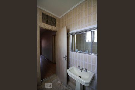 Casa para alugar com 170m², 3 quartos e 3 vagasBanheiro