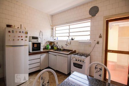 Casa para alugar com 170m², 3 quartos e 3 vagasCozinha