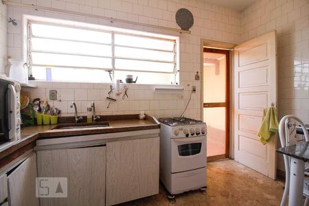 Casa para alugar com 170m², 3 quartos e 3 vagasCozinha