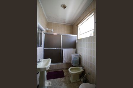 Casa para alugar com 170m², 3 quartos e 3 vagasBanheiro