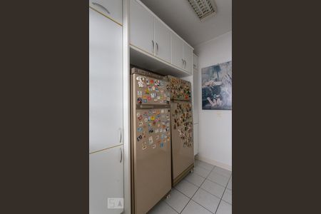 Apartamento para alugar com 217m², 4 quartos e 1 vaga Apartamento para alugar com 217m², 4 quartos e 1 vagaDispensa