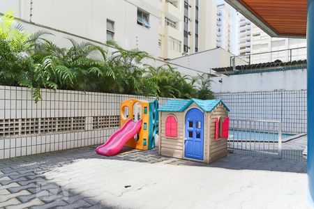 Apartamento à venda com 260m², 2 quartos e 3 vagas Apartamento à venda com 260m², 2 quartos e 3 vagasPlayground