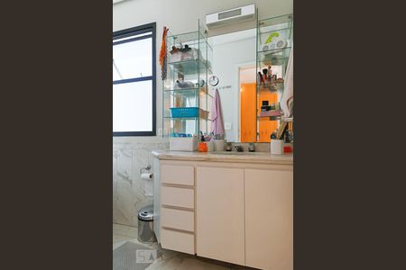 Apartamento à venda com 260m², 2 quartos e 3 vagas Apartamento à venda com 260m², 2 quartos e 3 vagasSuíte Quarto 1