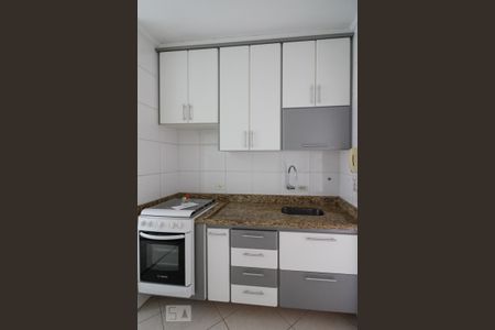 Apartamento para alugar com 61m², 2 quartos e 2 vagas Apartamento para alugar com 61m², 2 quartos e 2 vagasCozinha