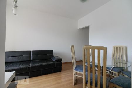 Sala de apartamento para alugar com 2 quartos, 61m² em Vila Osasco, Osasco