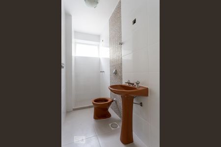 Banheiro de apartamento para alugar com 1 quarto, 83m² em Tristeza, Porto Alegre
