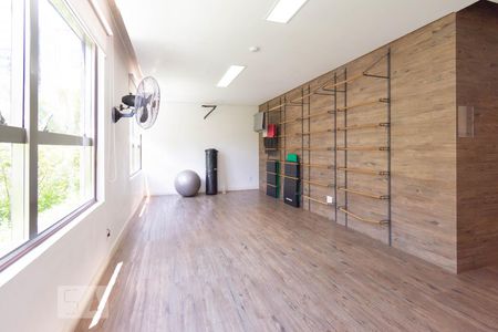 Apartamento à venda com 90m², 1 quarto e 2 vagasAcademia - Sala de Alongamento