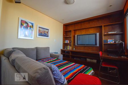 Sala de TV de apartamento para alugar com 2 quartos, 150m² em Consolação, São Paulo