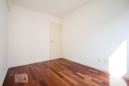 Quarto de apartamento para alugar com 2 quartos, 59m² em Botafogo, Rio de Janeiro