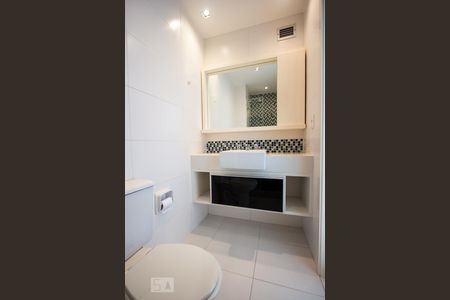 Banheiro Suíte de apartamento para alugar com 2 quartos, 59m² em Botafogo, Rio de Janeiro